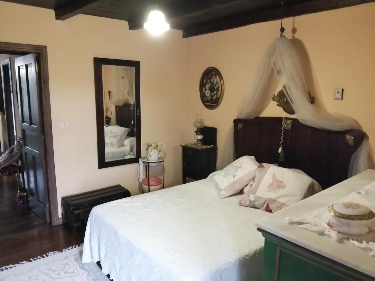 Casa Oute Pension Sobrada Buitenkant foto