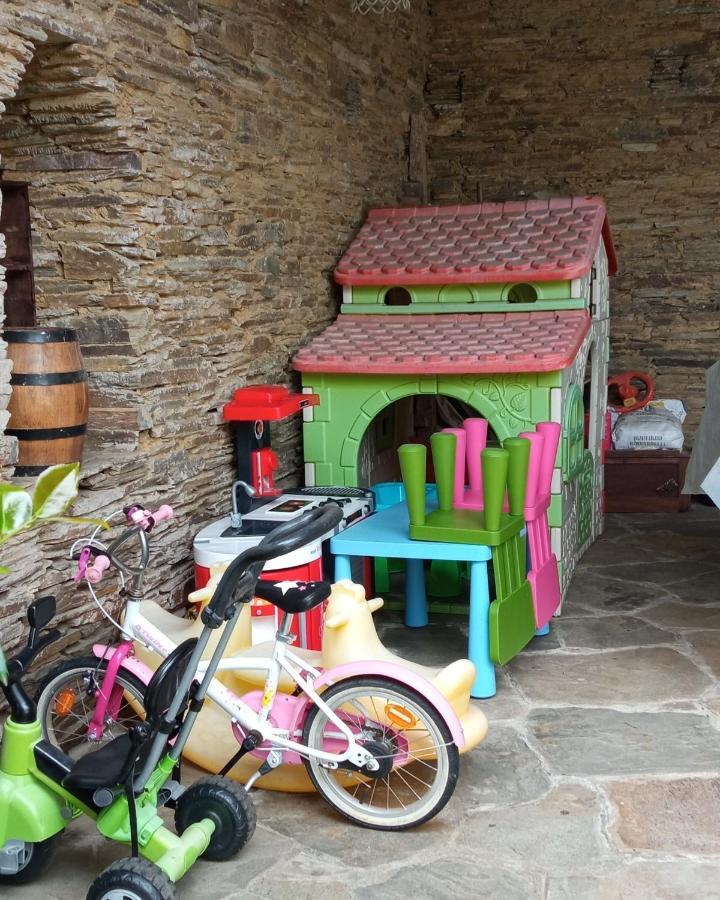 Casa Oute Pension Sobrada Buitenkant foto